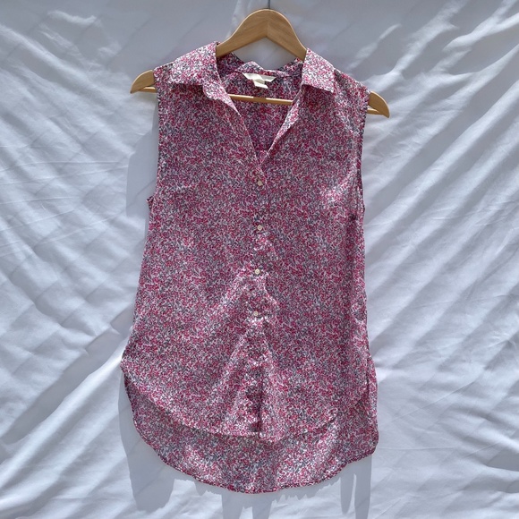 H&M Tops - H&M Pink Floral Sleeveless Oversized Button Down
